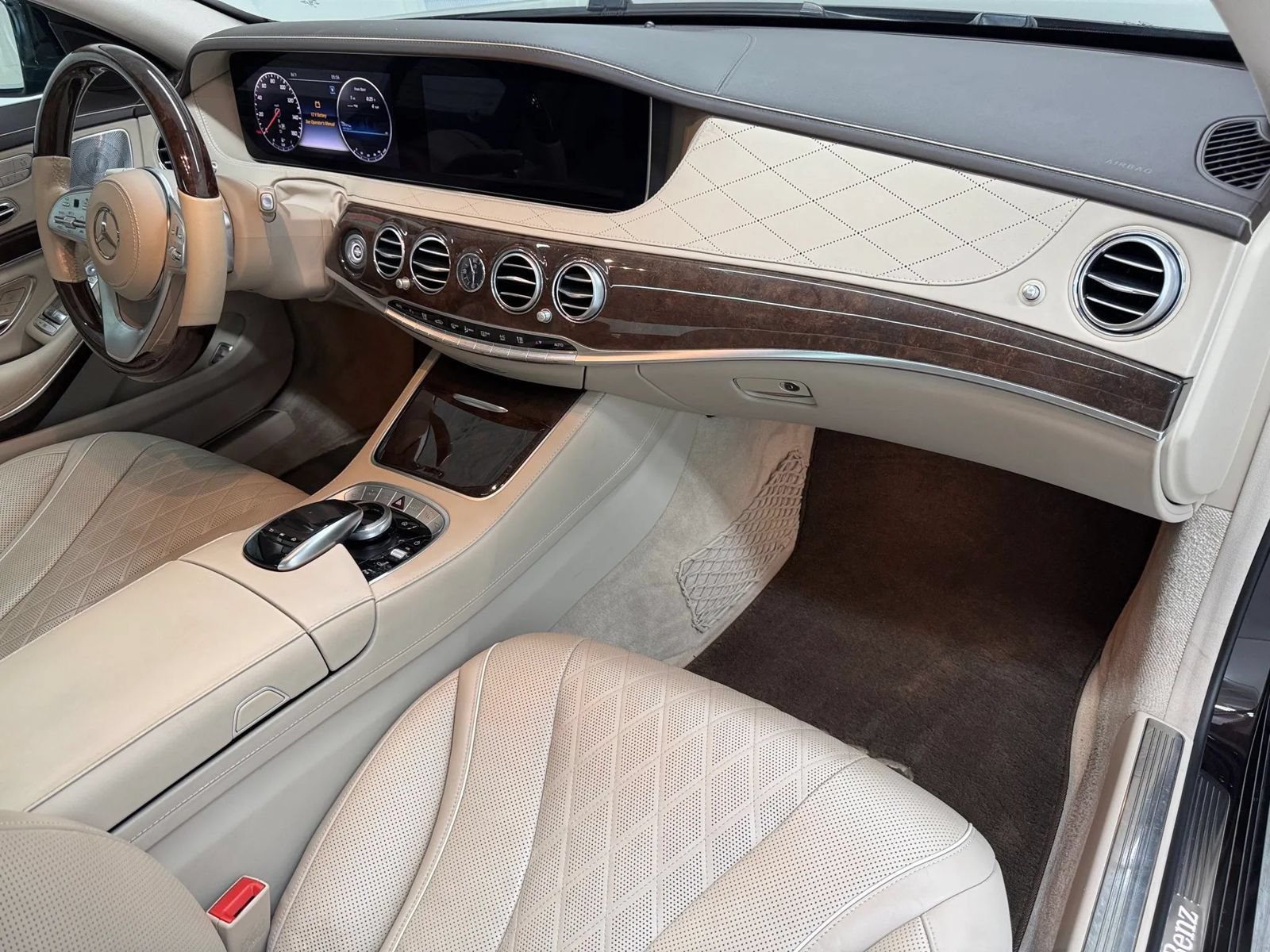 Used 2019 Mercedes-Benz S 560 4MATIC Sedan image 12