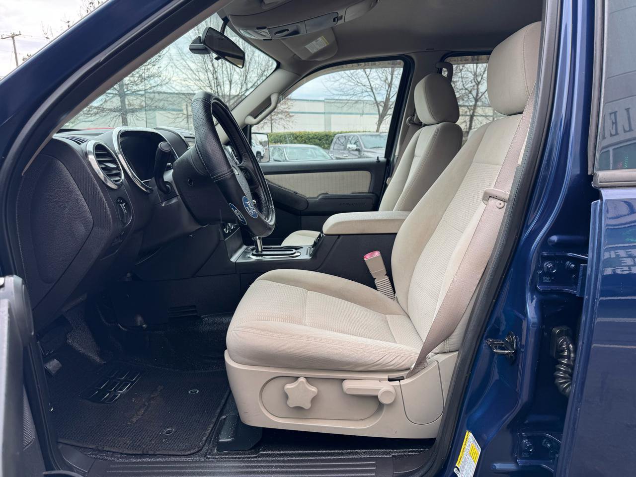 Used 2008 Ford Explorer Sport Trac XLT image 33