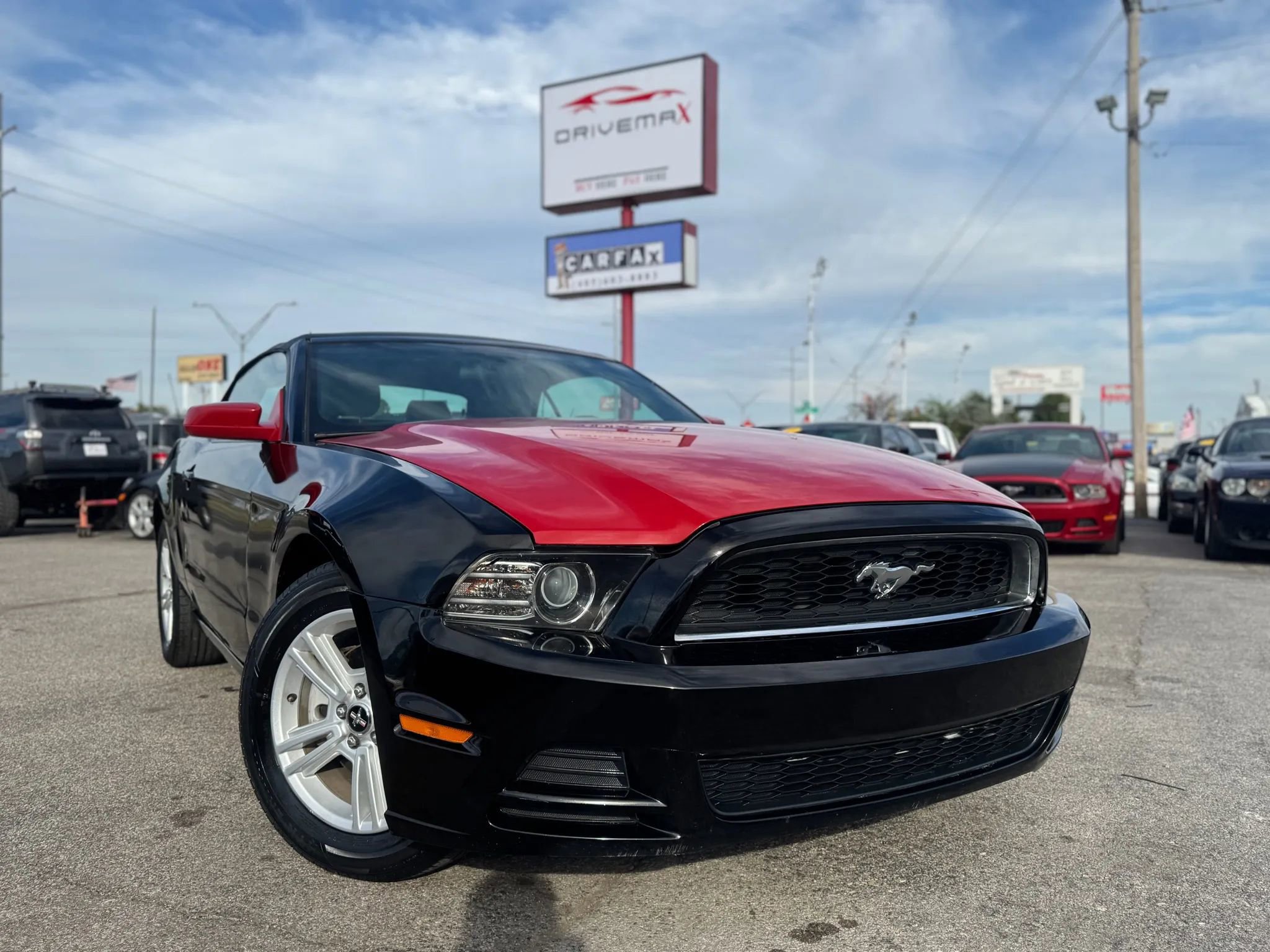 Used 2014 Ford Mustang V6 Convertible 2D image 1