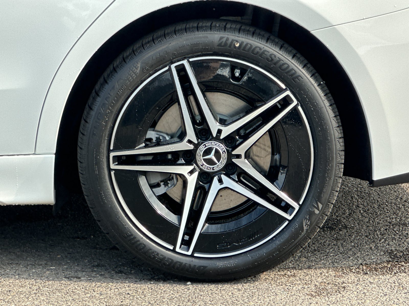 New 2026 Mercedes-Benz C 300 4MATIC Sedan image 24