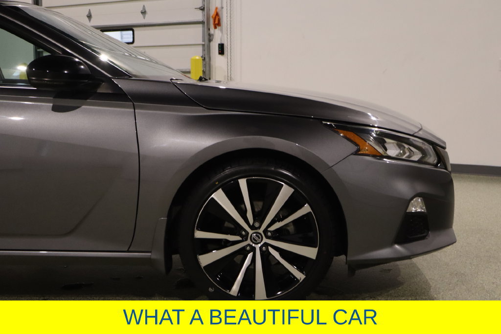 Used 2020 Nissan Altima 2.5 SR w/ Premium Package FWD image 13
