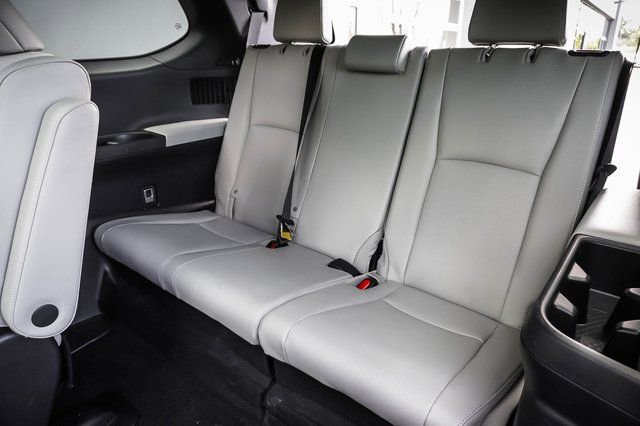 Used 2024 Toyota Grand Highlander AWD Hybrid image 22
