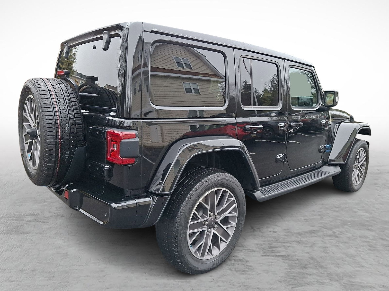 Used 2022 Jeep Wrangler Unlimited Sahara image 6