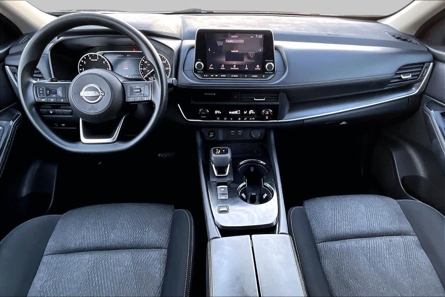 Used 2024 Nissan Rogue SV FWD image 16