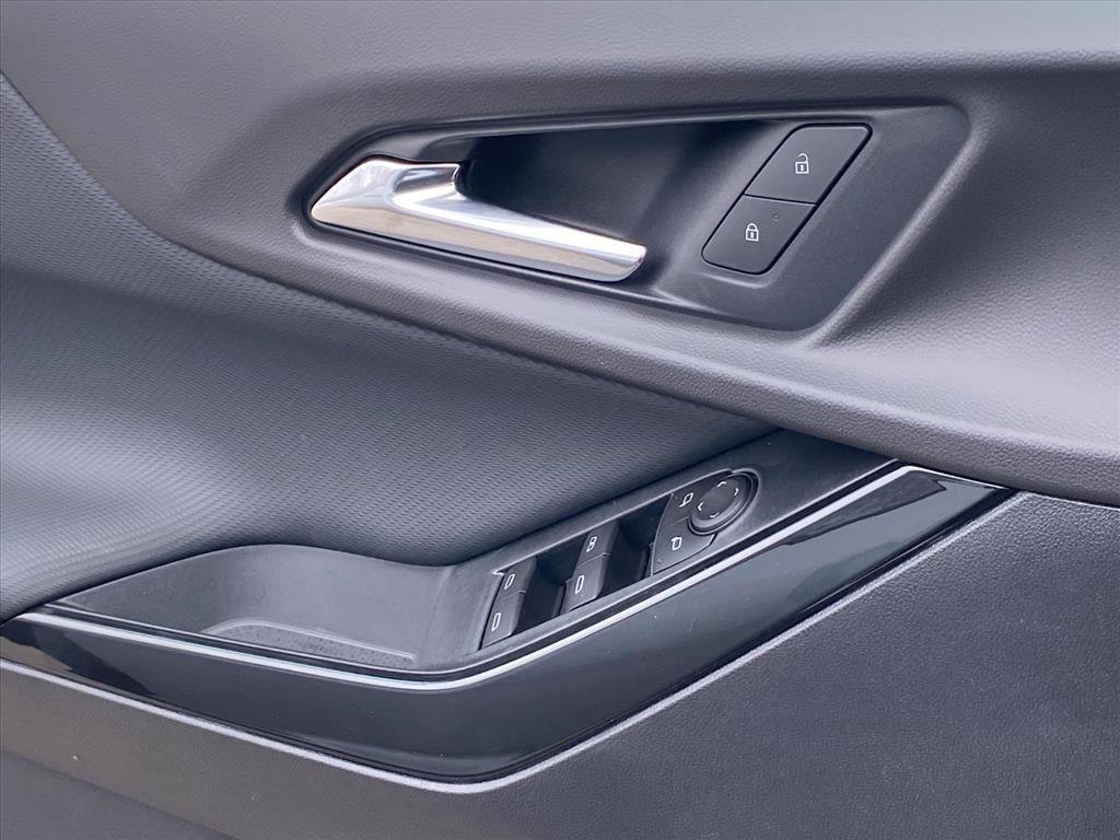 New 2026 Chevrolet Equinox LT w/ Safety and Technology Package image 18