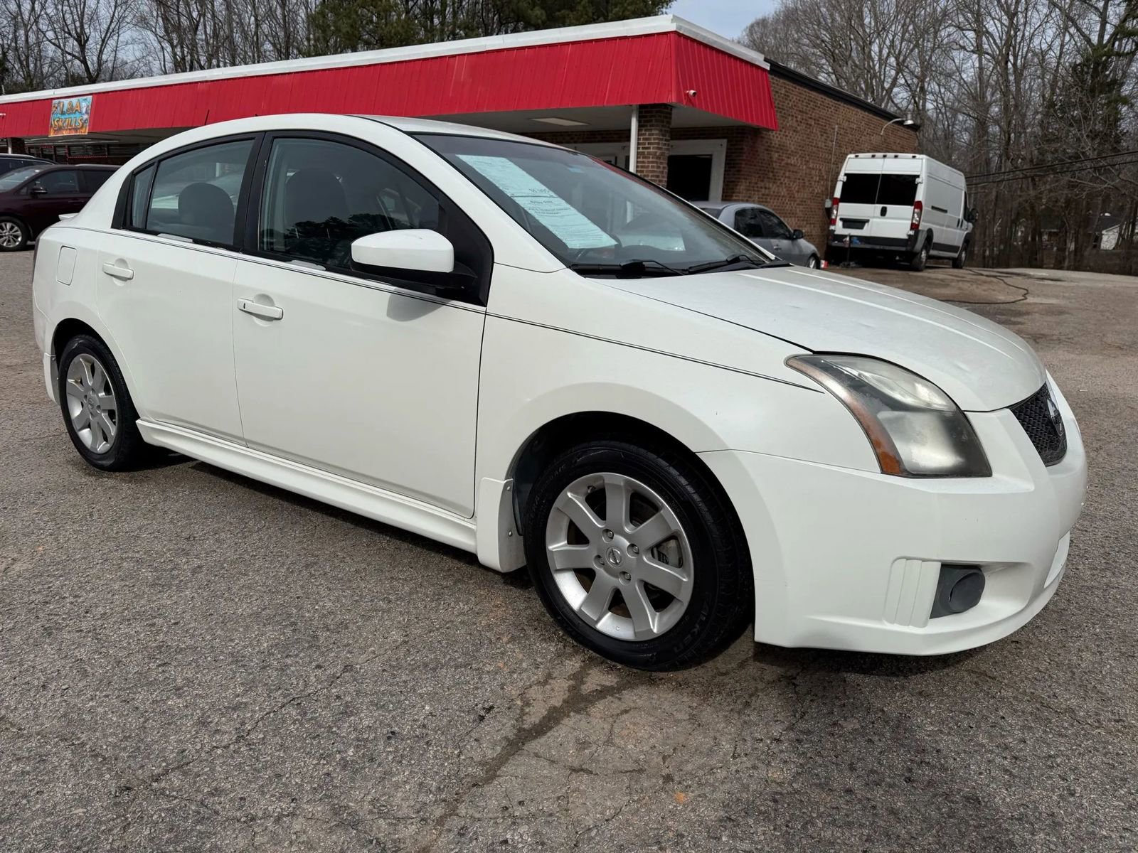 Used 2011 Nissan Sentra 2.0 SR w/ Convenience Pkg FWD image 4