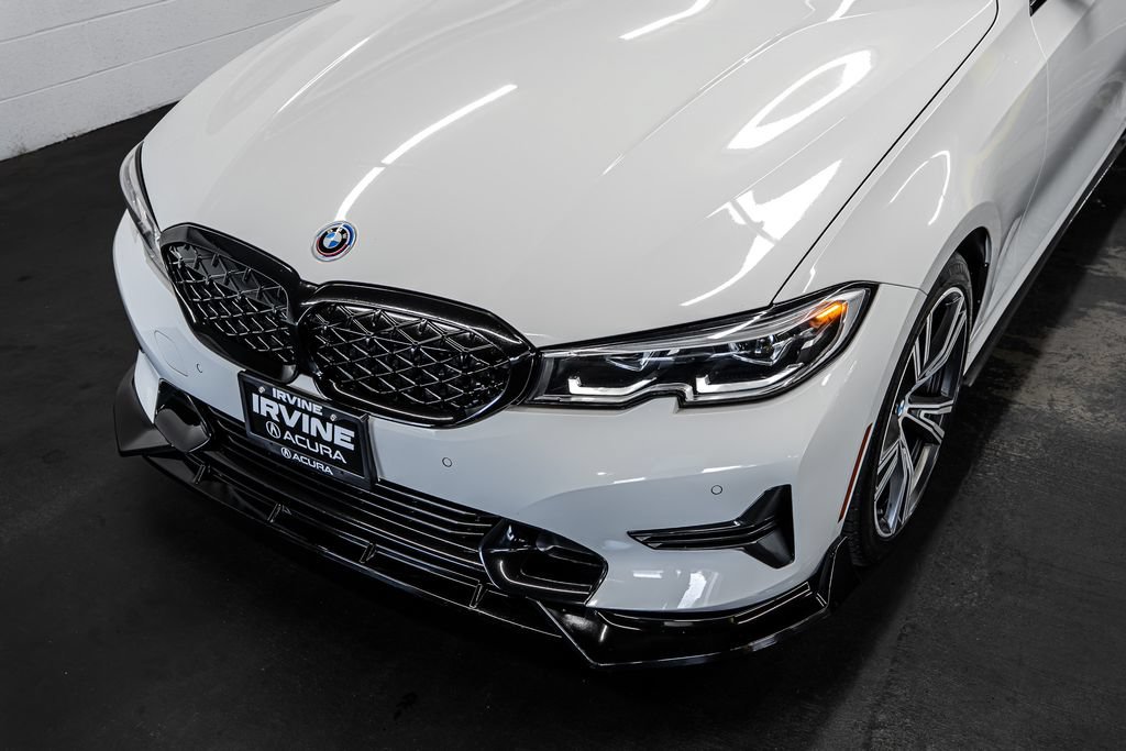 Used 2021 BMW 330i Sedan w/ Convenience Package RWD image 11