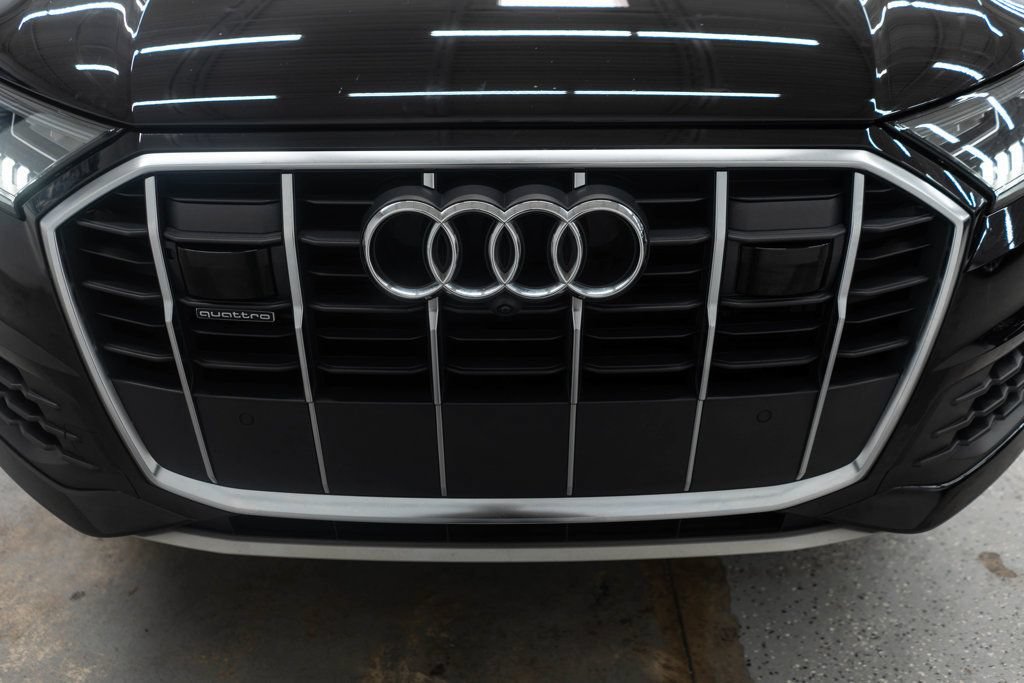 Used 2023 Audi Q7 3.0T Premium w/ Convenience Package AWD/4WD image 43