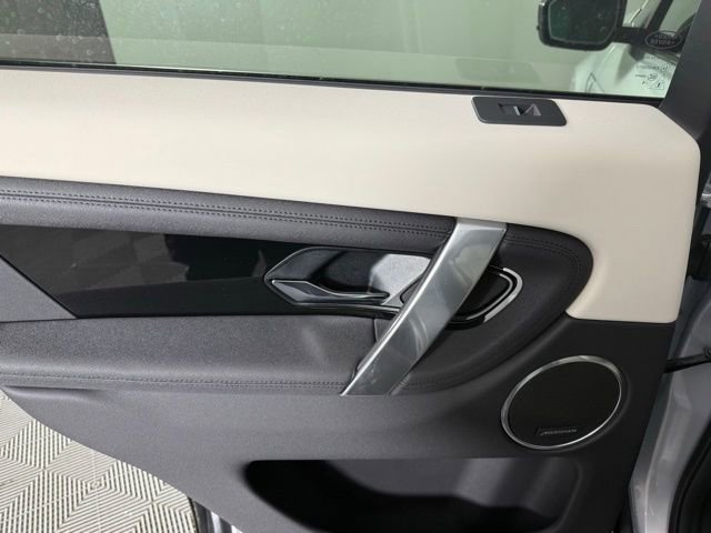New 2025 Land Rover Discovery Sport S image 22