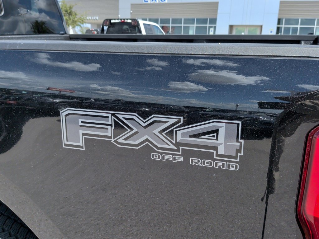 New 2027 Ford F250 Lariat w/ Black Appearance Package AWD/4WD image 45
