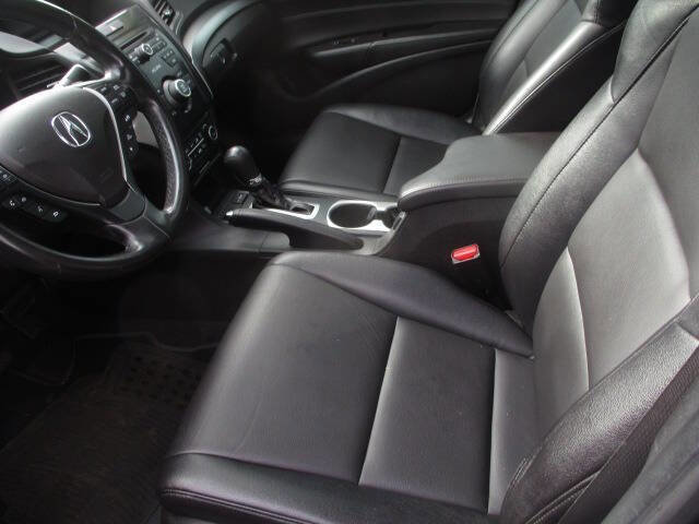 Used 2017 Acura ILX image 6