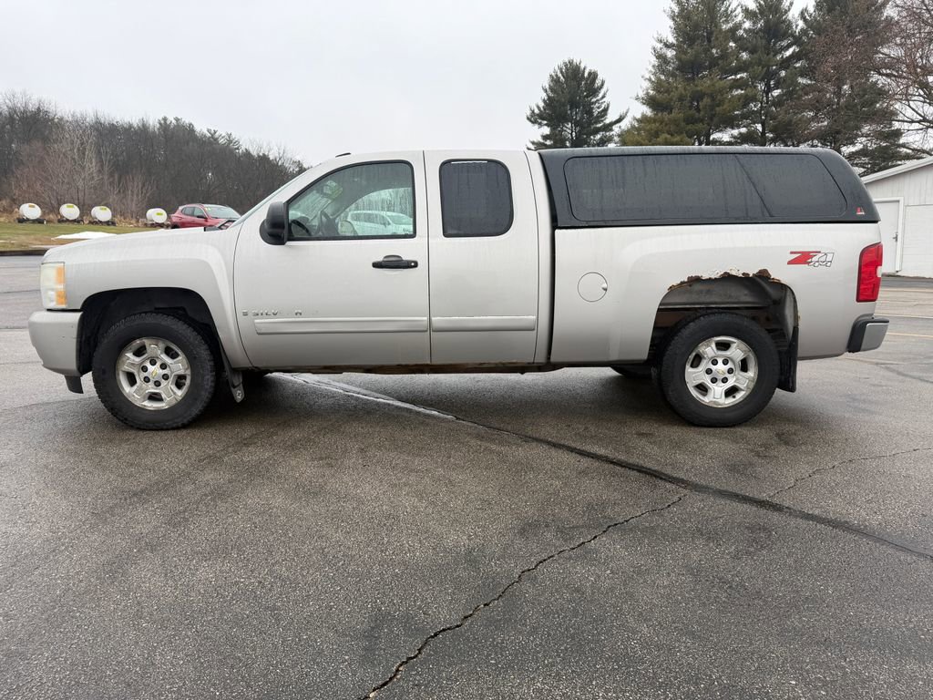 Used 2008 Chevrolet Silverado 1500 LT w/ Power Pack Plus image 11