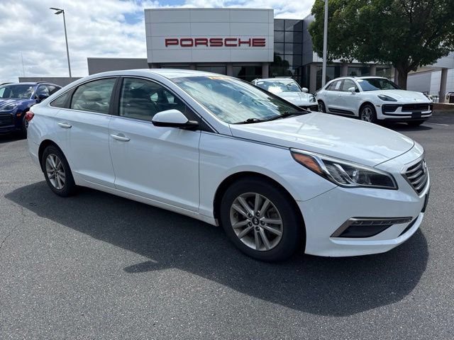 Used 2015 Hyundai Sonata SE FWD image 18