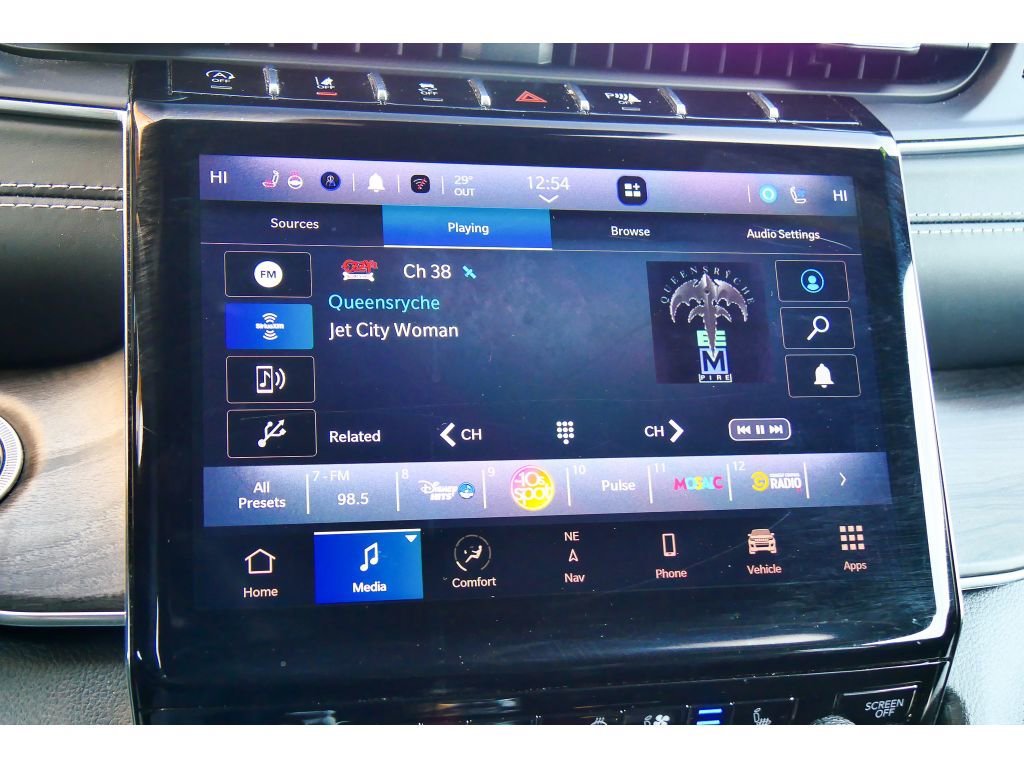 Used 2023 Jeep Grand Cherokee L Overland AWD/4WD image 30