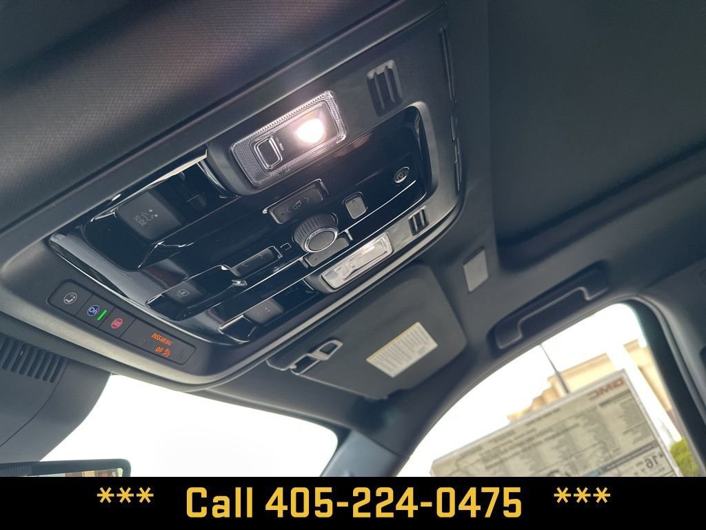 New 2026 GMC Yukon Denali w/ Denali Reserve Package AWD/4WD image 23