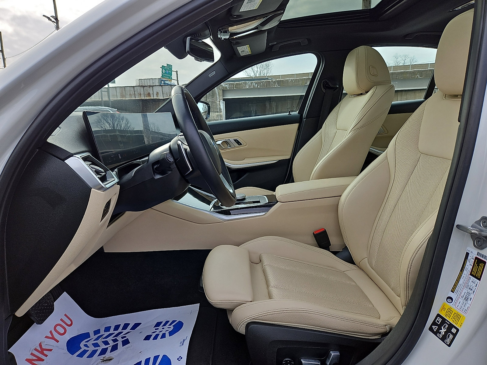 Used 2023 BMW 330i xDrive Sedan w/ Driving Assistance Package image 13