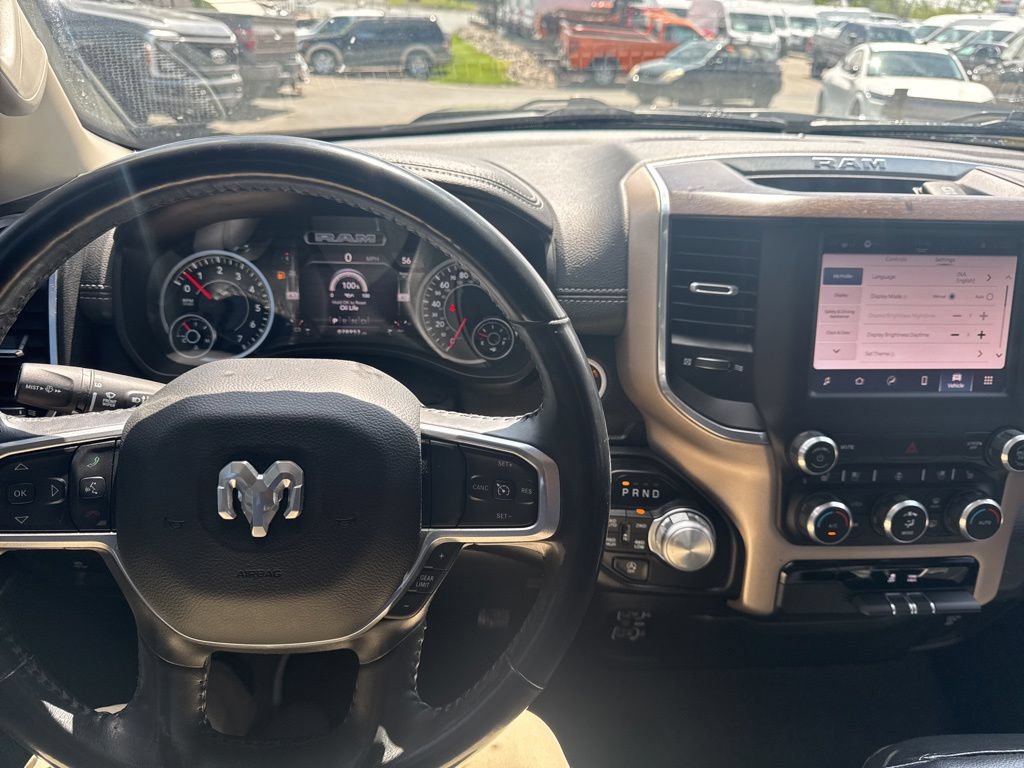 Used 2022 RAM 1500 Laramie AWD/4WD image 14