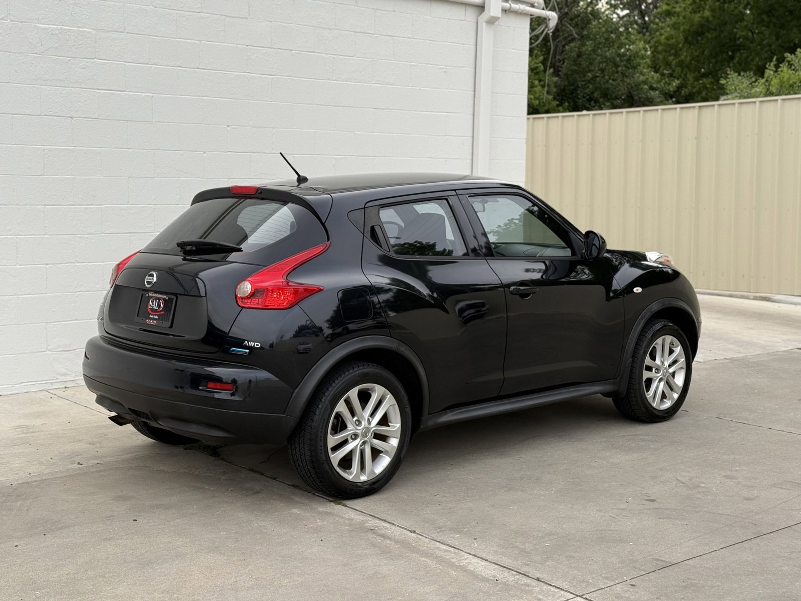 Used 2014 Nissan Juke S AWD/4WD image 5