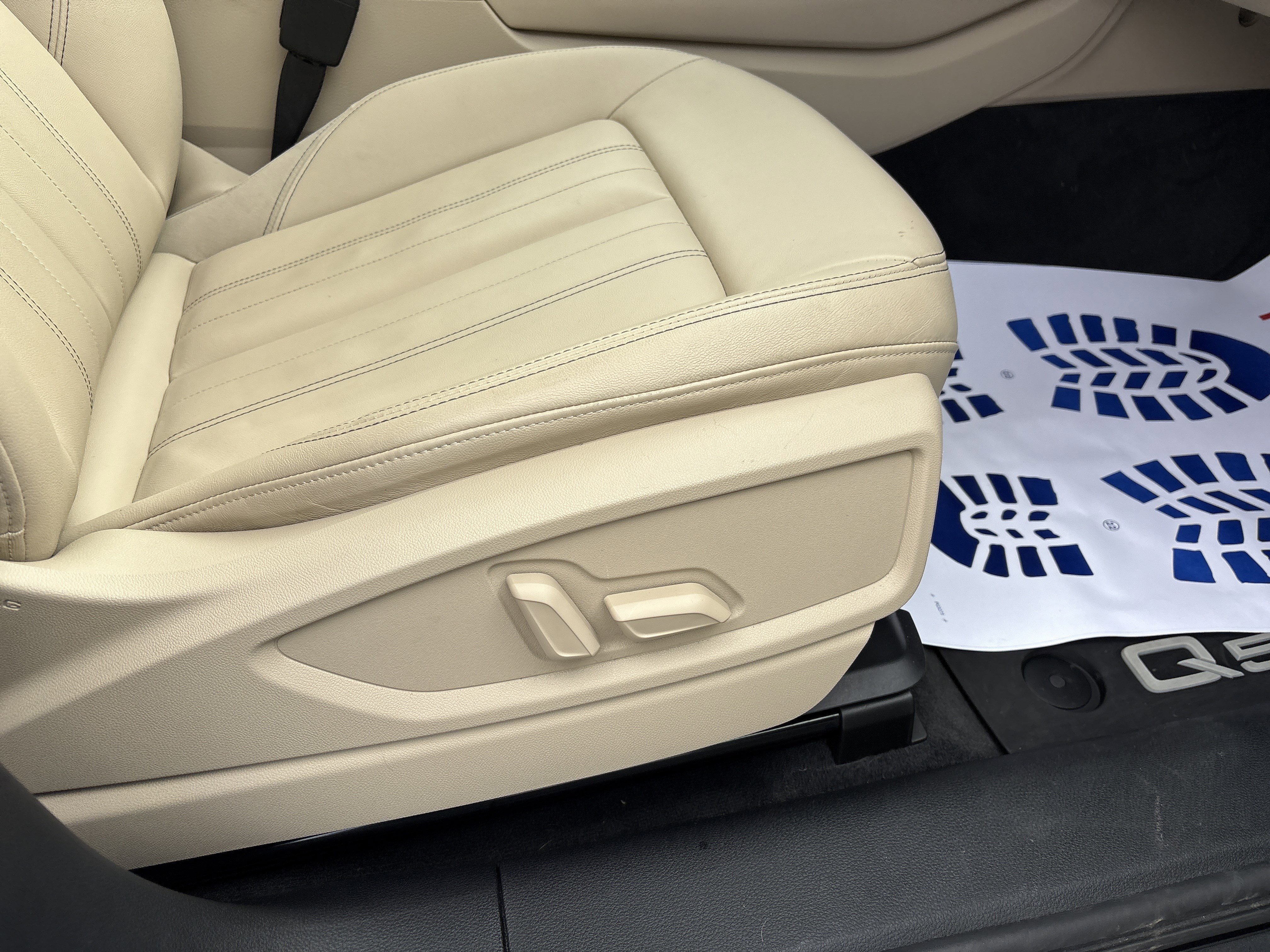 Used 2021 Audi Q5 Premium Plus w/ Premium Plus Package image 33