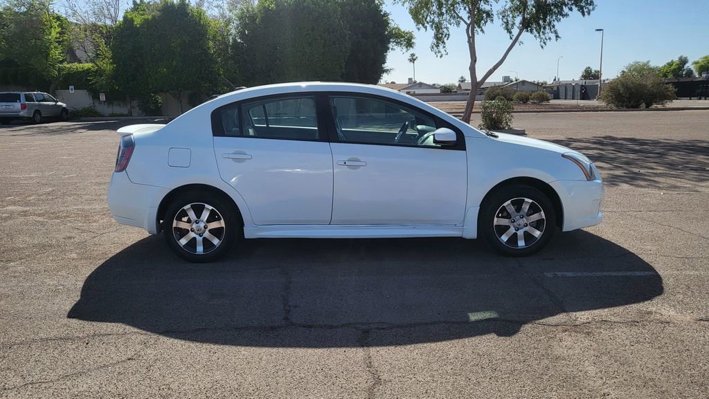 Used 2012 Nissan Sentra 2.0 SR w/ Special Edition Pkg FWD image 10