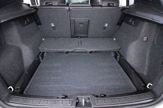 Certified 2025 Volvo XC40 B5 Ultra w/ Protection Package Premier AWD/4WD image 34