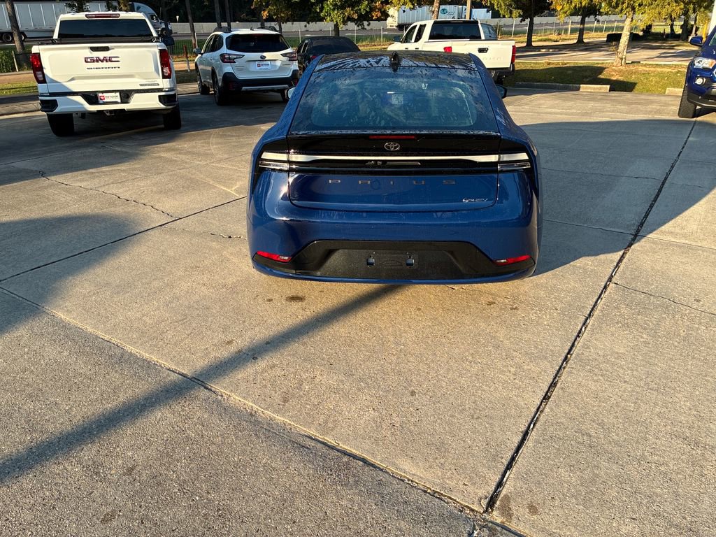New 2026 Toyota Prius Plug-In Hybrid image 4