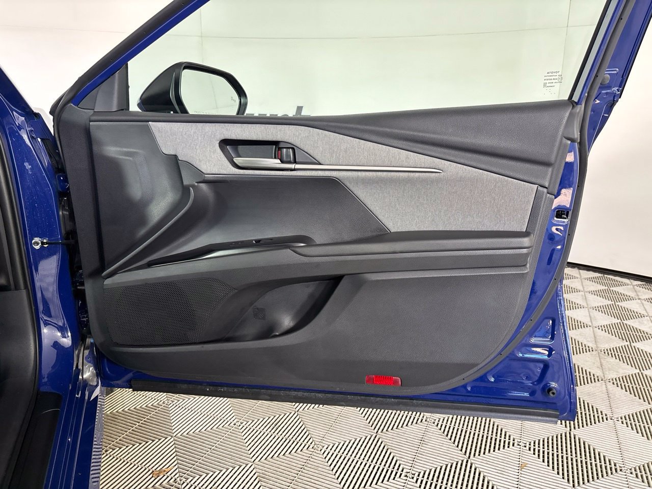 Used 2026 Toyota Camry LE FWD image 27