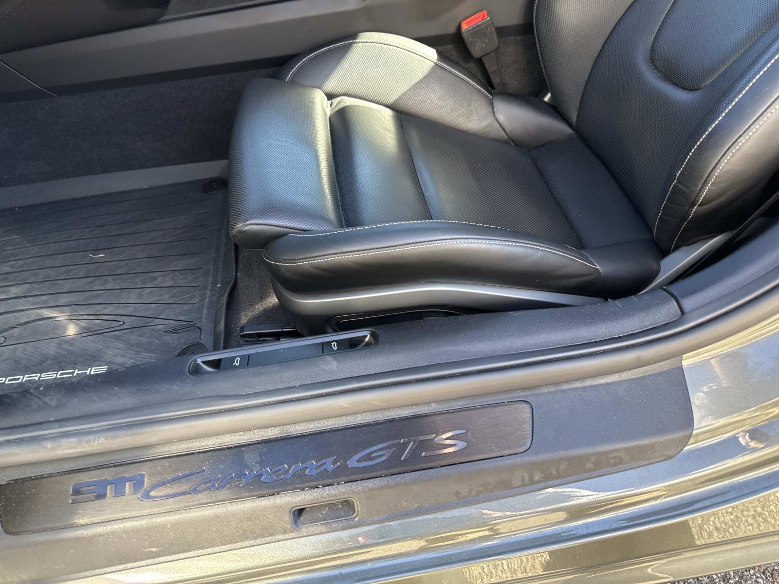 Certified 2022 Porsche 911 Carrera GTS image 14