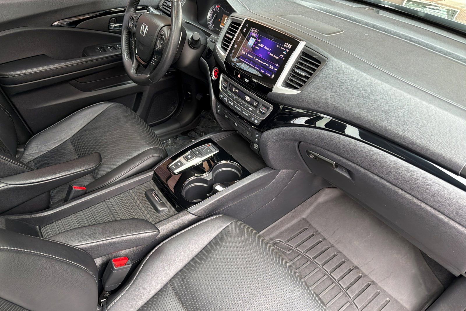 Used 2018 Honda Pilot Elite image 18