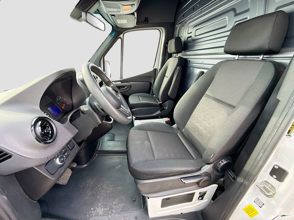 Used 2023 Mercedes-Benz Sprinter 144 Cargo image 19