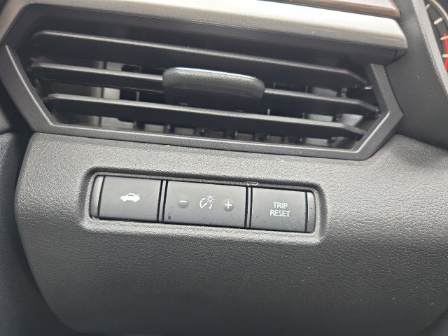 Used 2024 Nissan Altima 2.5 SV image 22