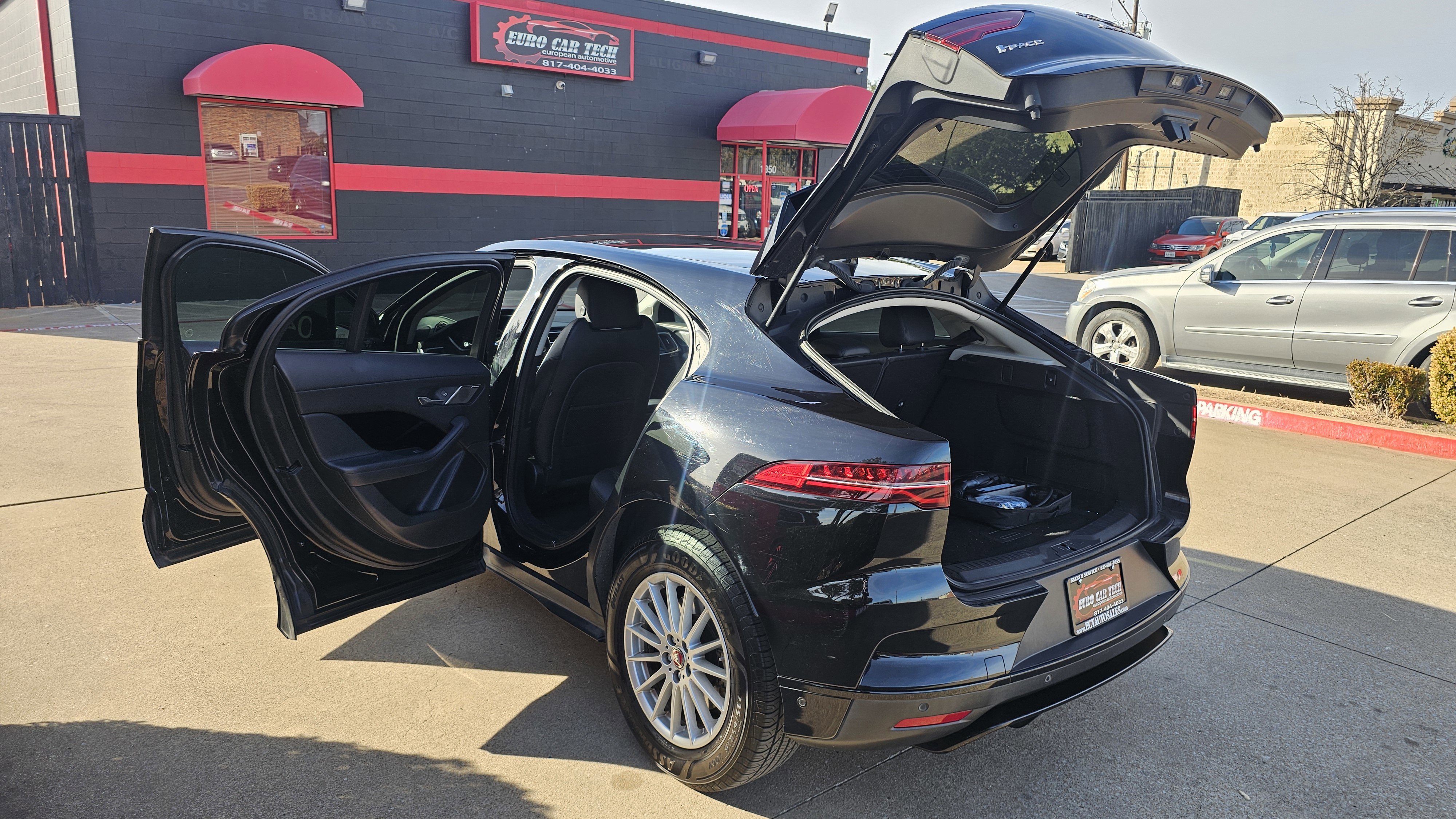 Used 2020 Jaguar I-PACE S image 19