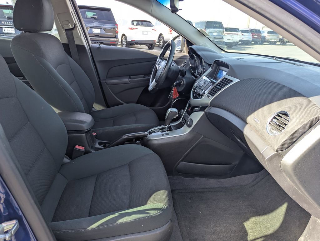 Used 2012 Chevrolet Cruze LT w/ RS Package FWD image 32