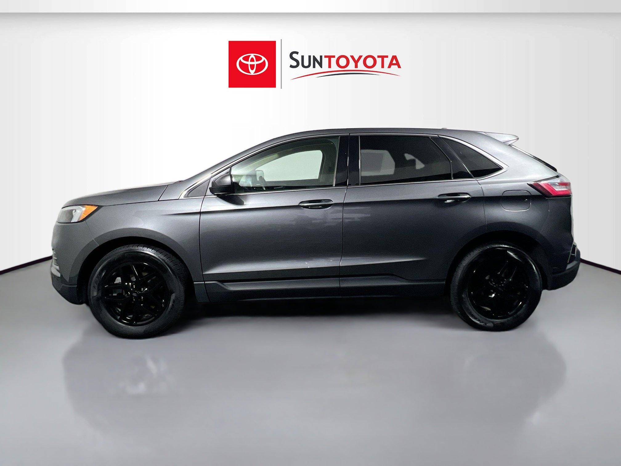 Used 2024 Ford Edge SEL image 7