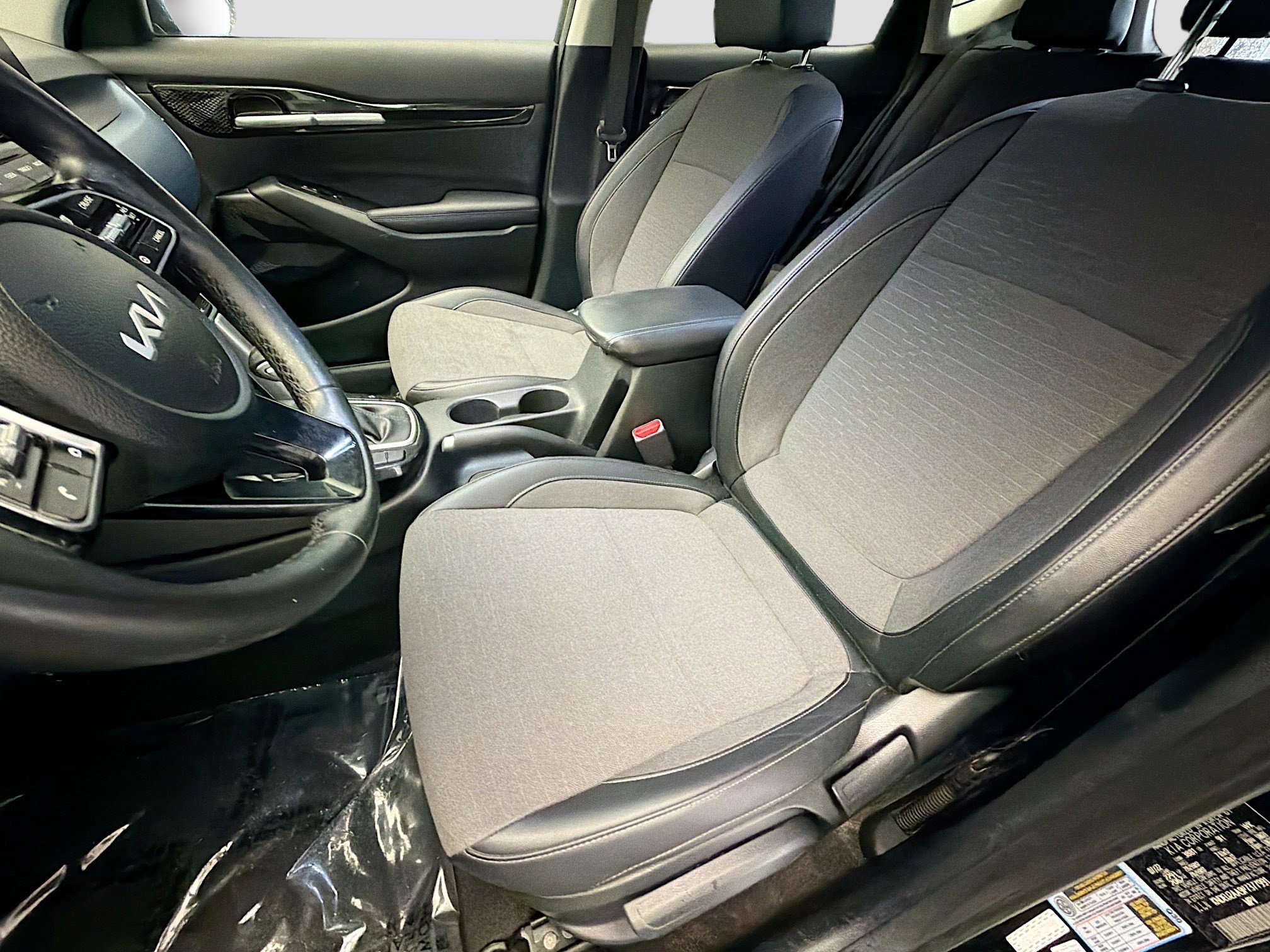 Used 2023 Kia Seltos S w/ Navigation Package image 11