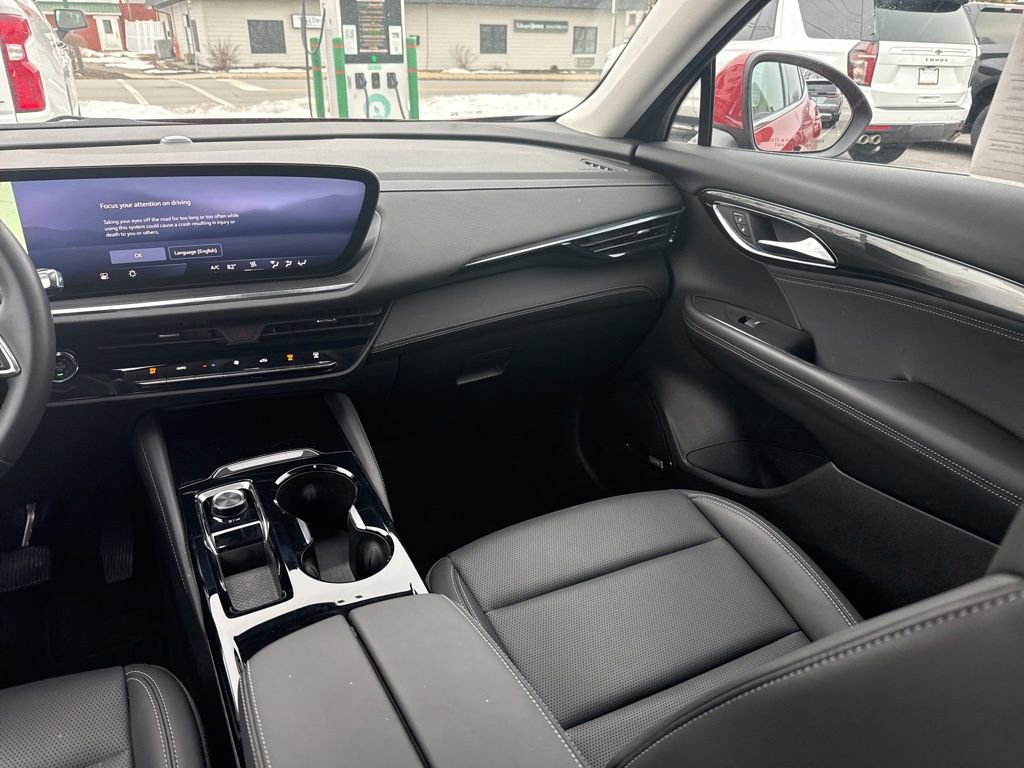 Used 2025 Buick Envision Preferred image 13