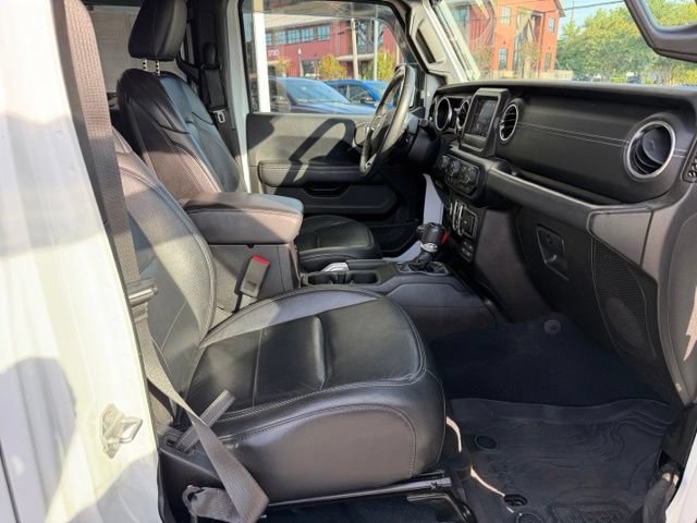 Used 2019 Jeep Wrangler Unlimited Sahara w/ LED Lighting Group AWD/4WD image 28
