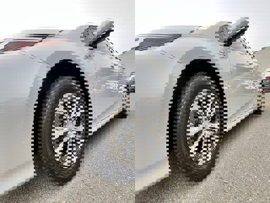 Used 2018 Toyota Prius Prime Plus image 10