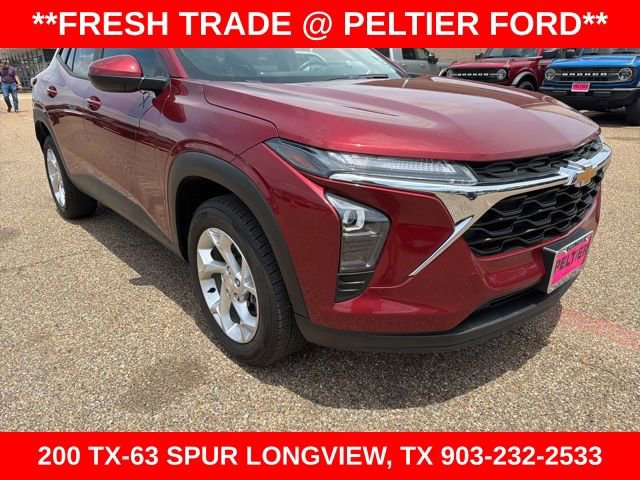 Used 2024 Chevrolet Trax LS w/ LS Convenience Package