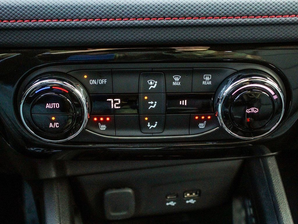 Used 2025 Chevrolet TrailBlazer RS w/ Convenience Package image 23