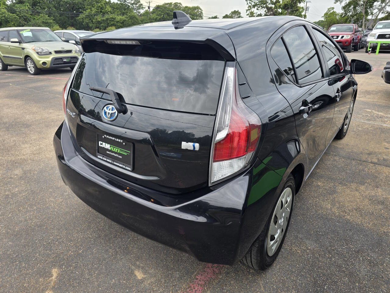 Used 2016 Toyota Prius C Two image 12