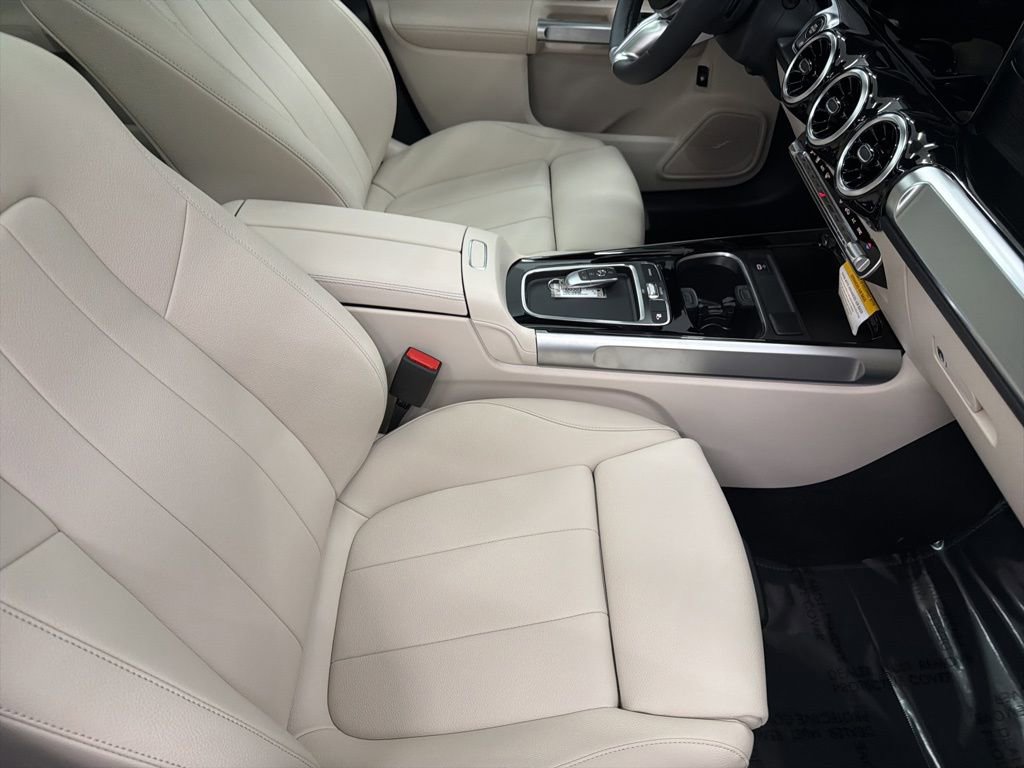 Used 2026 Mercedes-Benz GLB 250 GLB 250 image 30