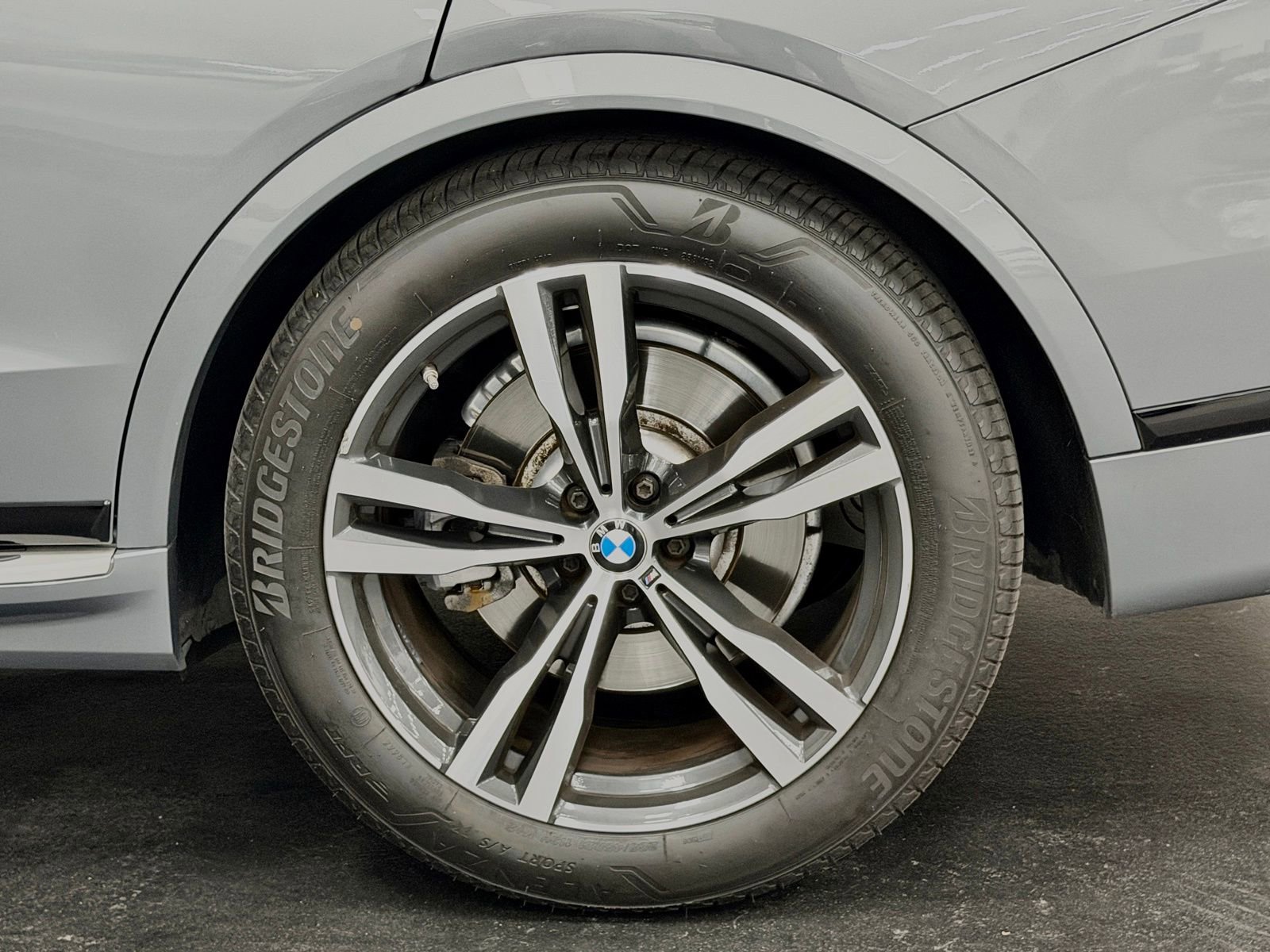 Used 2023 BMW X7 xDrive40i w/ M Sport Package image 17