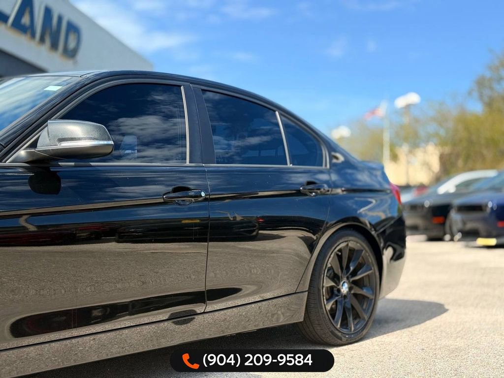 Used 2016 BMW 320i xDrive Sedan image 3
