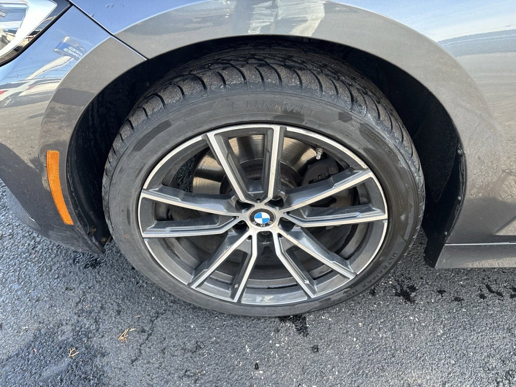Used 2019 BMW 330i xDrive Sedan w/ Convenience Package image 11