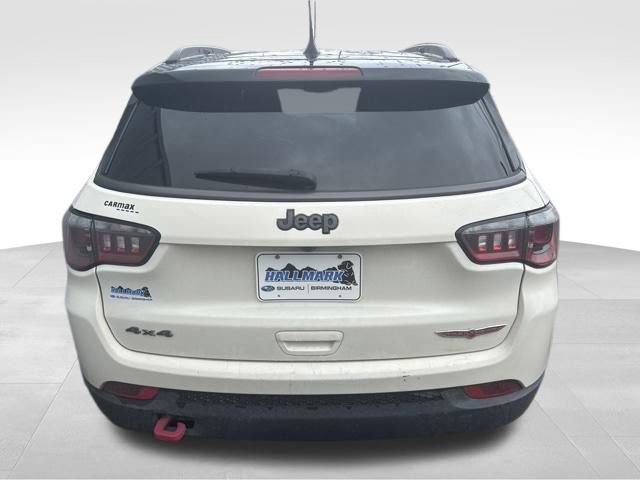 Used 2019 Jeep Compass Trailhawk image 3