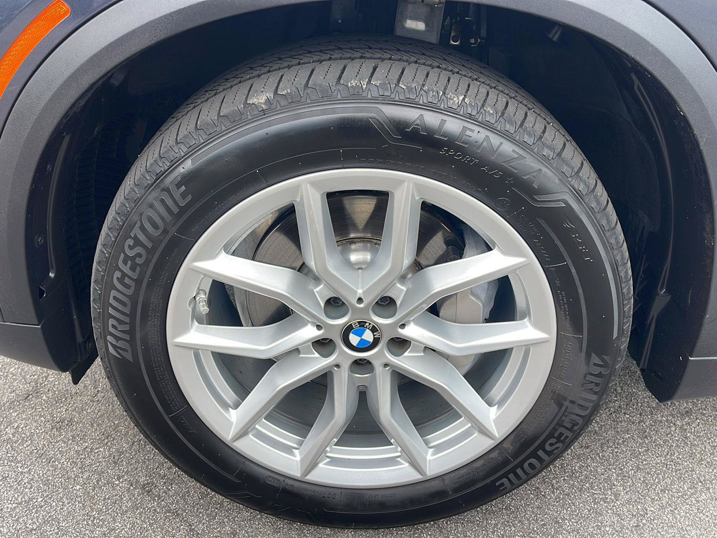 Used 2022 BMW X5 xDrive40i w/ Premium Package AWD/4WD image 13