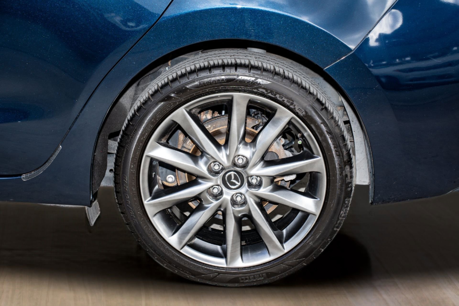 Used 2018 MAZDA MAZDA3 Grand Touring image 38