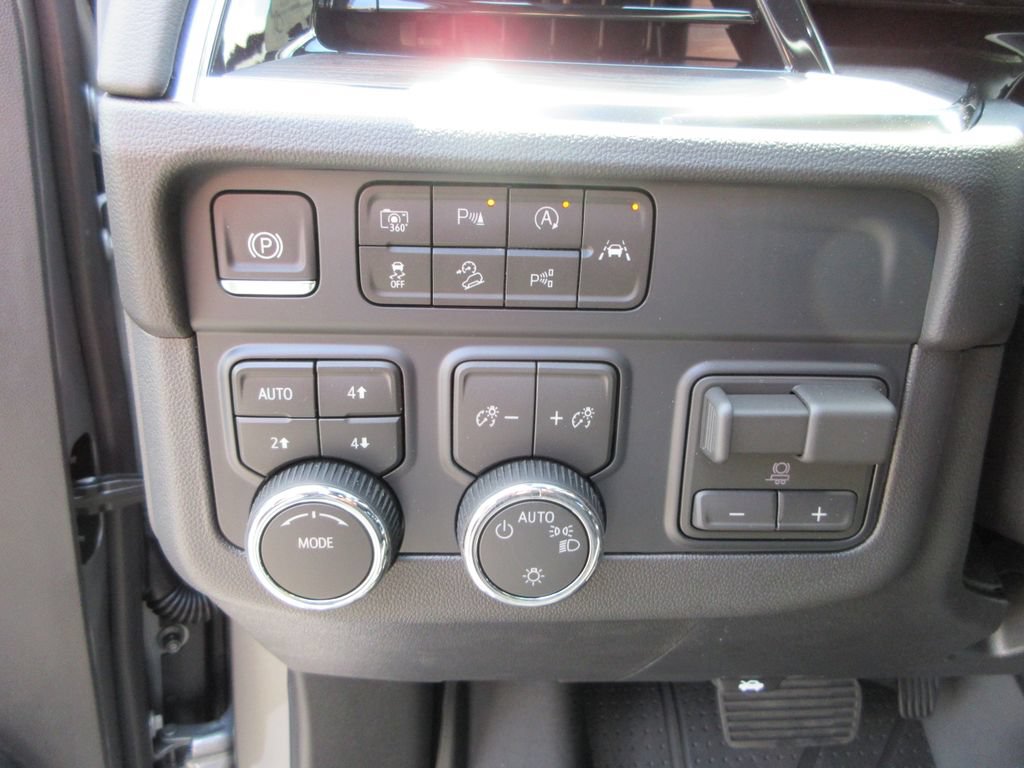 New 2026 Chevrolet Tahoe LS w/ LPO, Dark Essentials Package AWD/4WD image 22