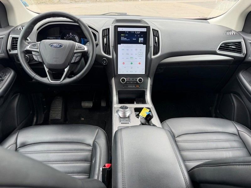 Used 2024 Ford Edge SEL image 7